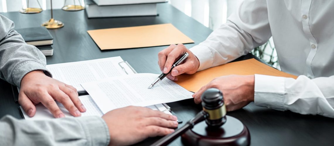 benefits of hiring underinsured attorney
